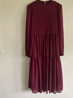 Women's Burgundy Long-Sleeve Tiered Midi Dress